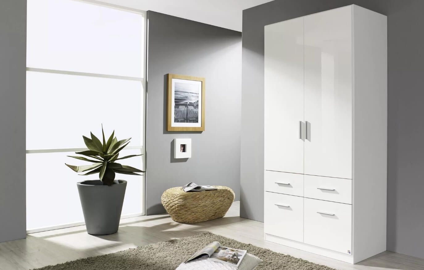 /Белый распашной шкаф в спальню №266 двухдверный с ящиками на заказ